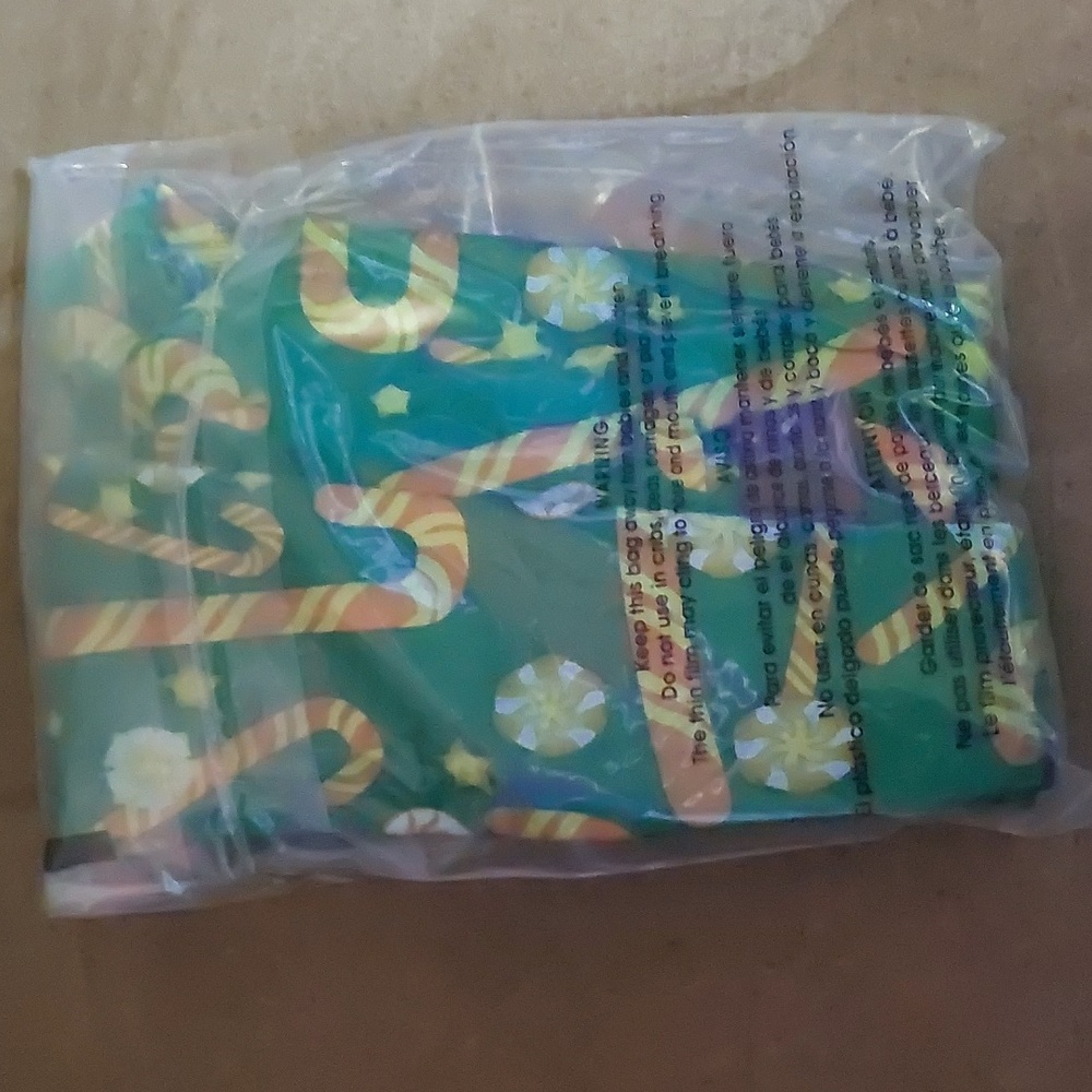 ❄️🎄Candy Cane Patterened Christmas Tie